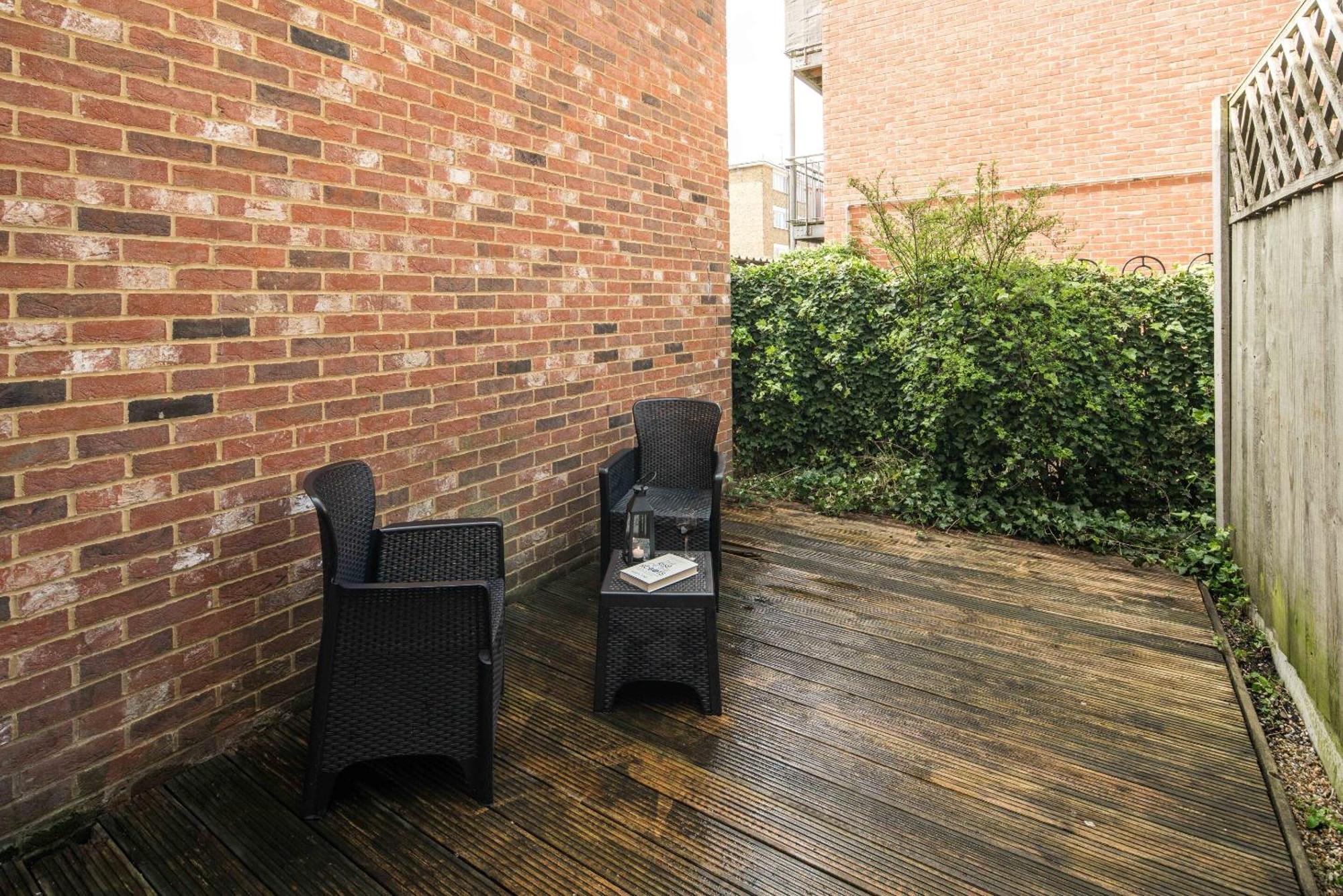 Canarywharf By Sleepy Apartment