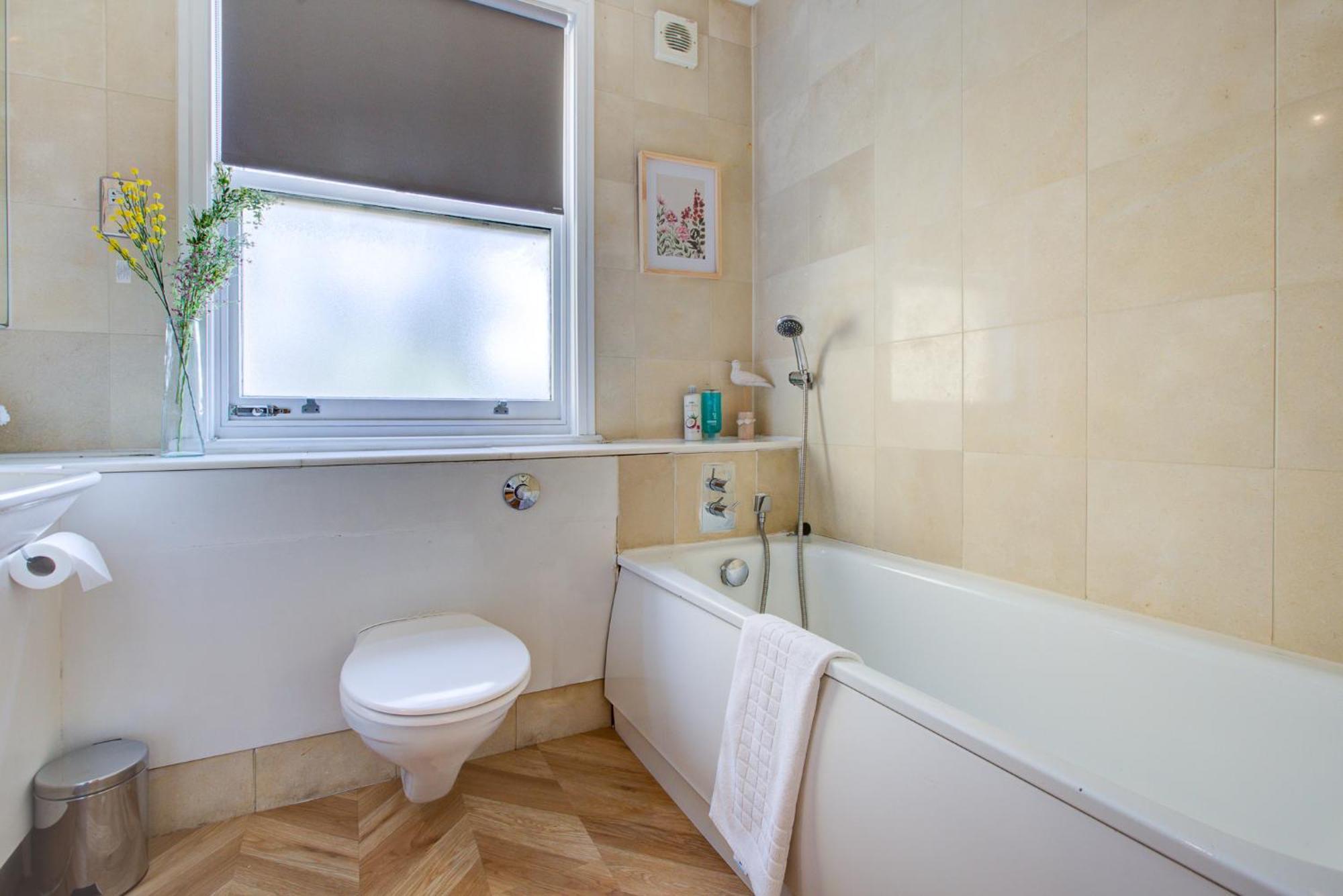 Stunning 4 Bedroom House * Londen