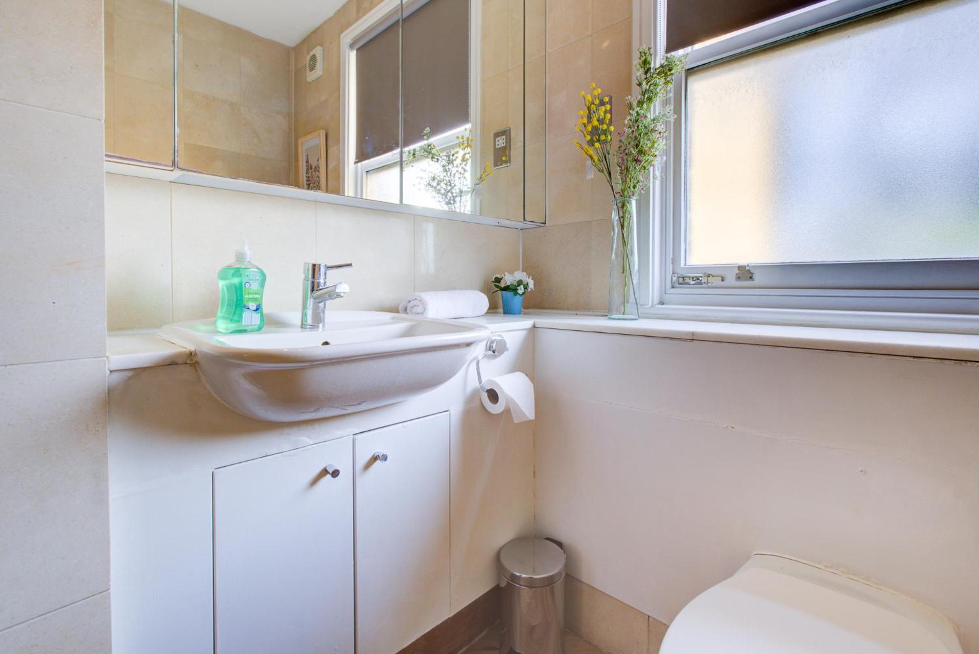 Stunning 4 Bedroom House Vakantiehuis Londen