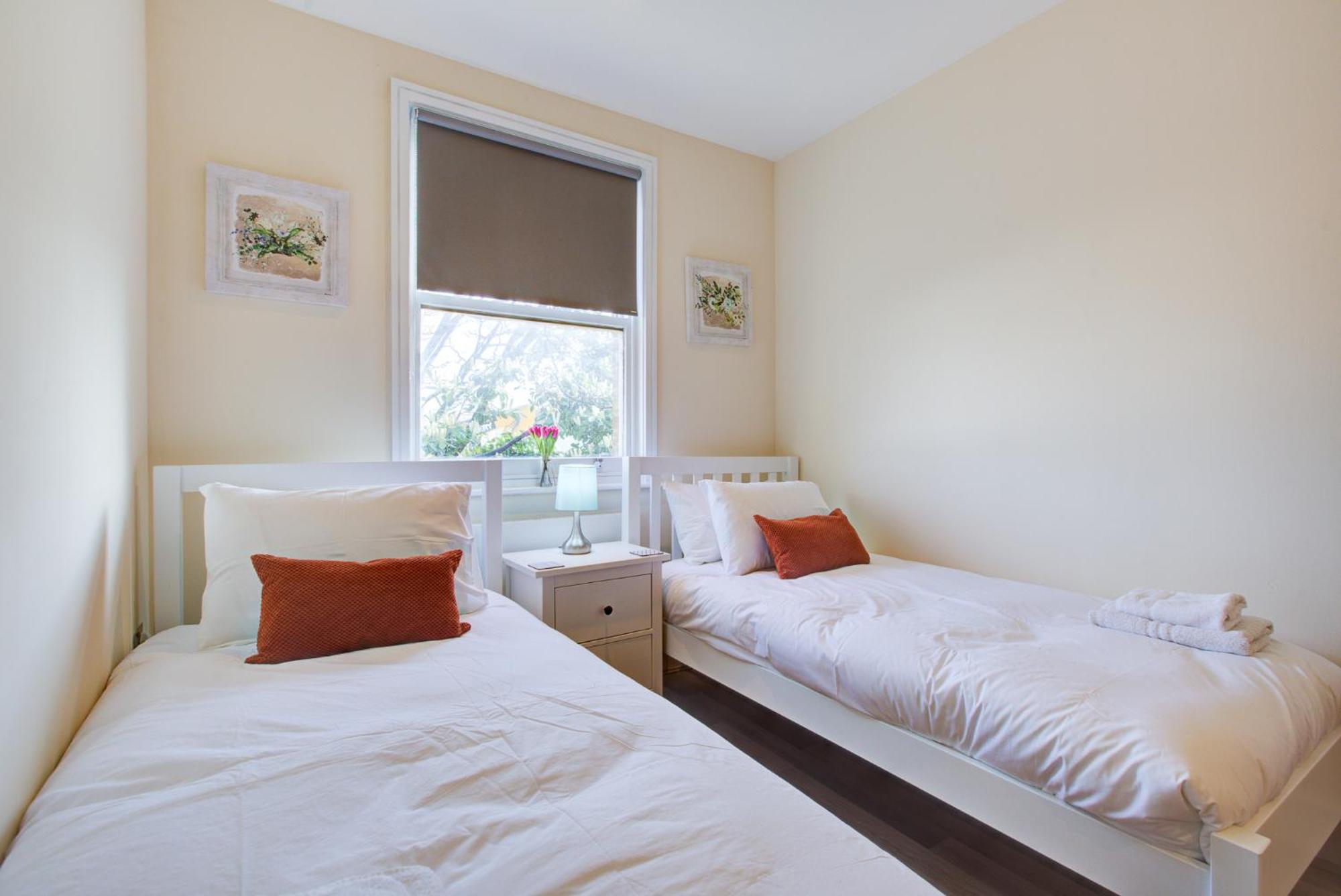 Vakantiehuis Stunning 4 Bedroom House