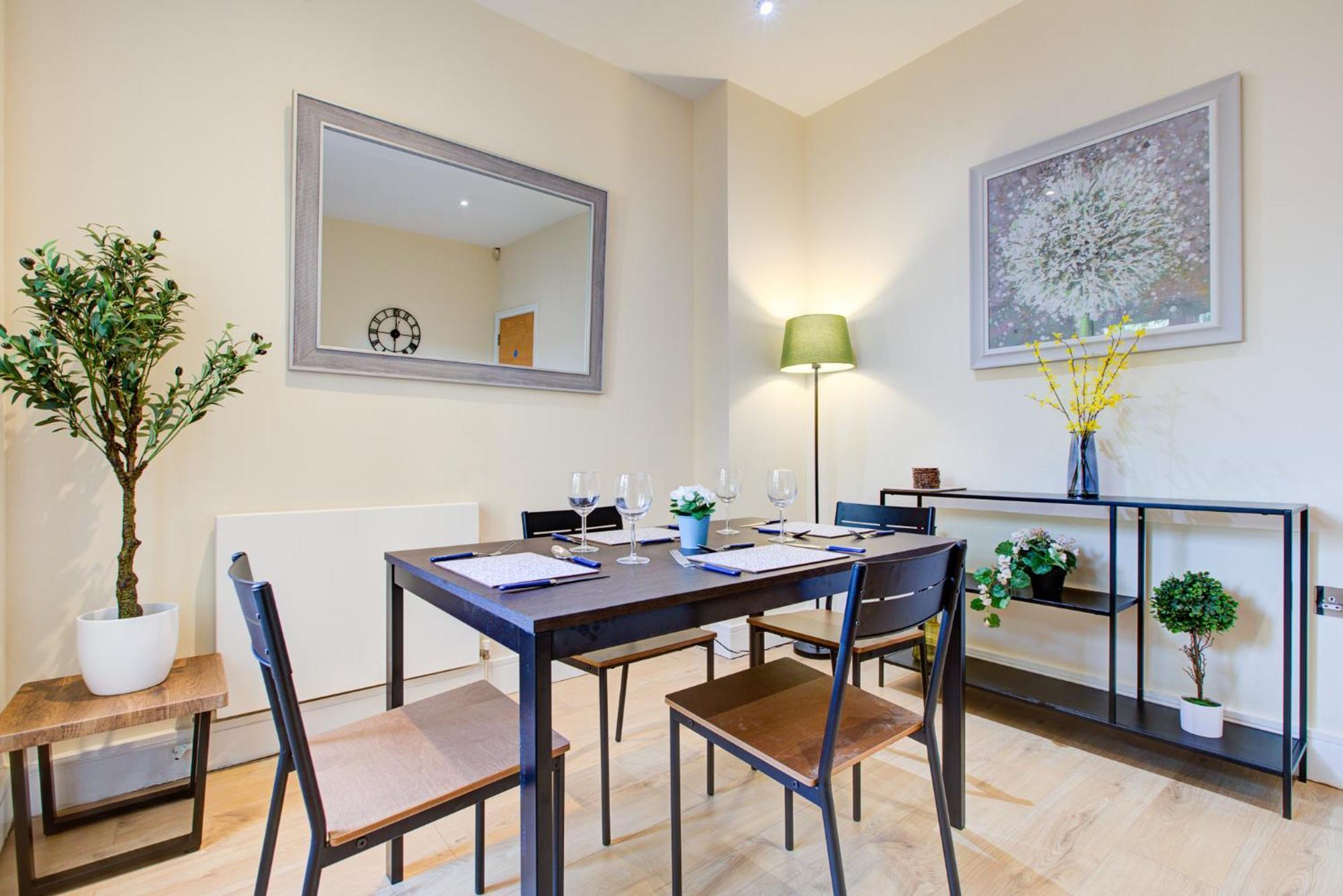 Vakantiehuis Stunning 4 Bedroom House