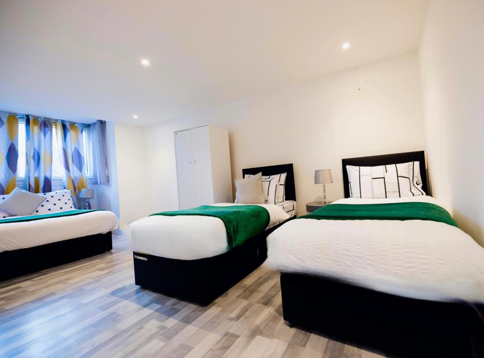 2 Bedrooms -parking-very Spacious-wifi Apartment