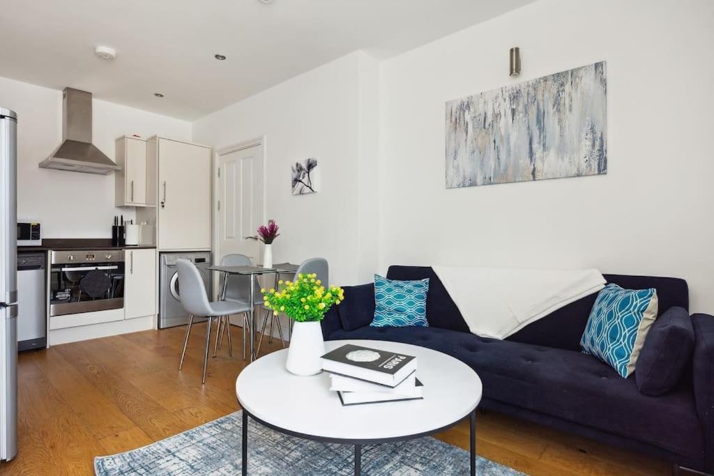 Luxury Urban Living - 1 Bdr * London
