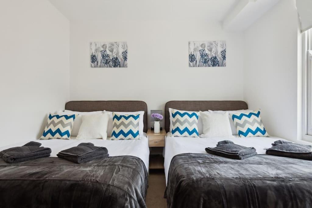 Luxury Urban Living - 1 Bdr Apartment *