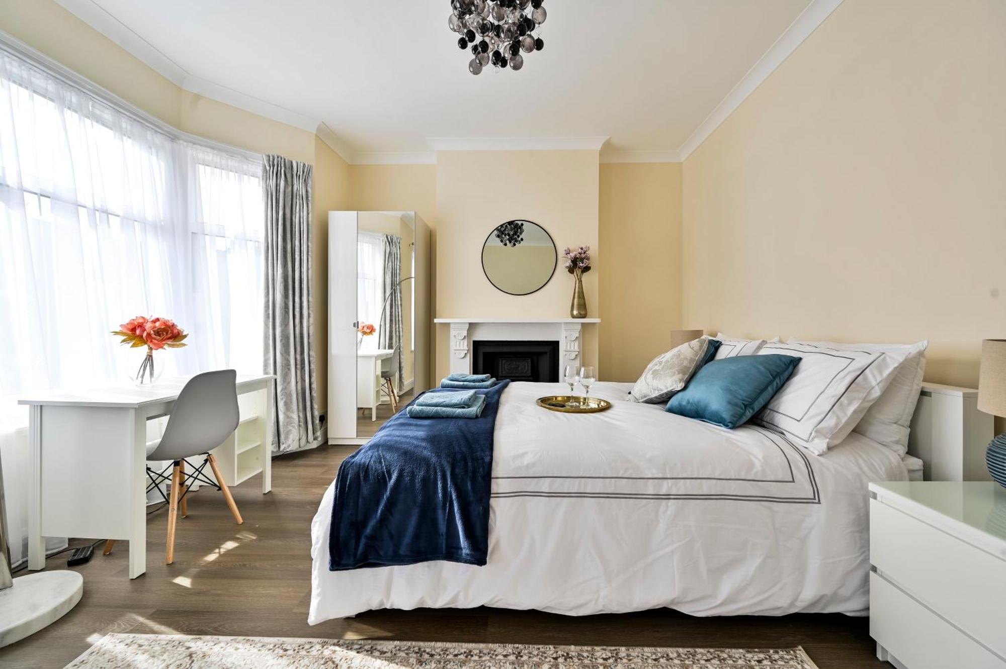 Appartement A Two Bedroom A Stride Away From Meridian Greenwich *