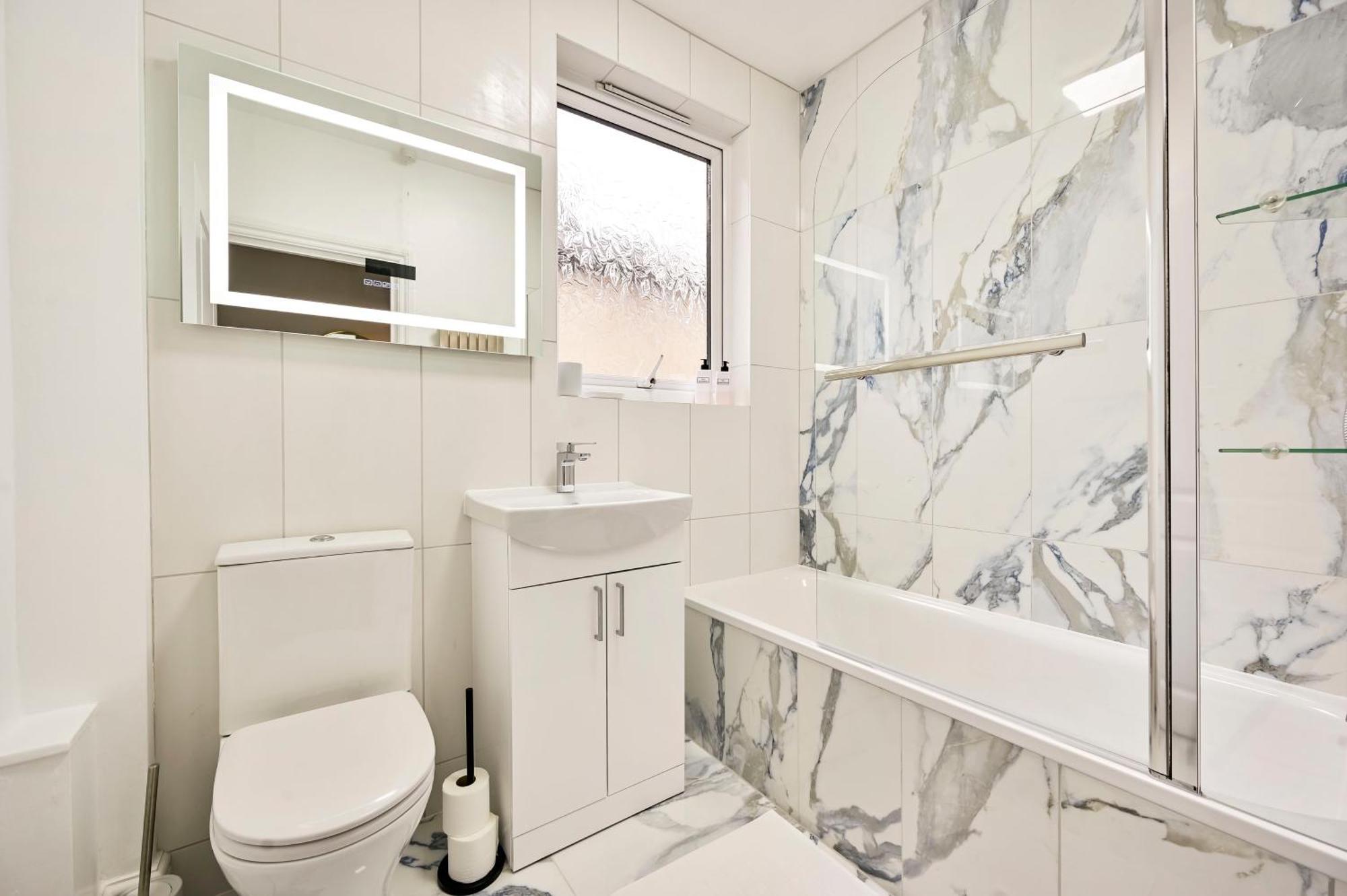 Appartement A Two Bedroom A Stride Away From Meridian Greenwich Londen