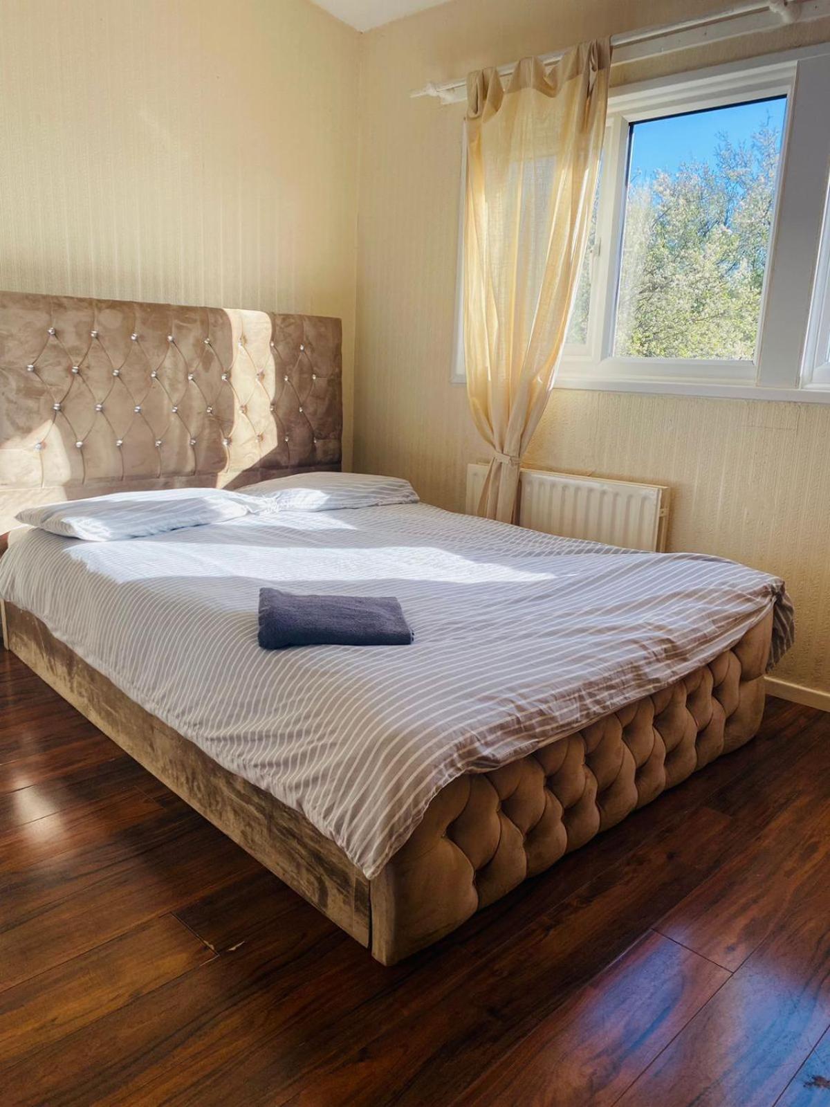 Guest house Buckingham *