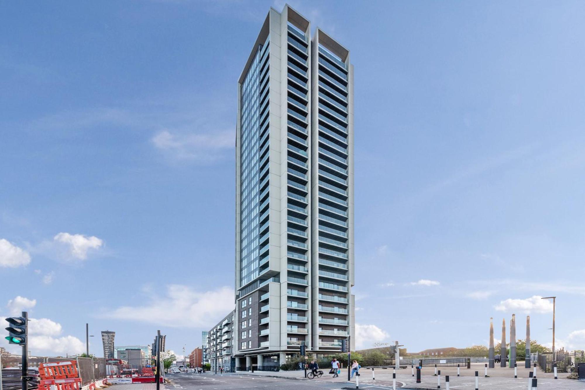 Riverside 2 Bedroom Stratford Apartment London