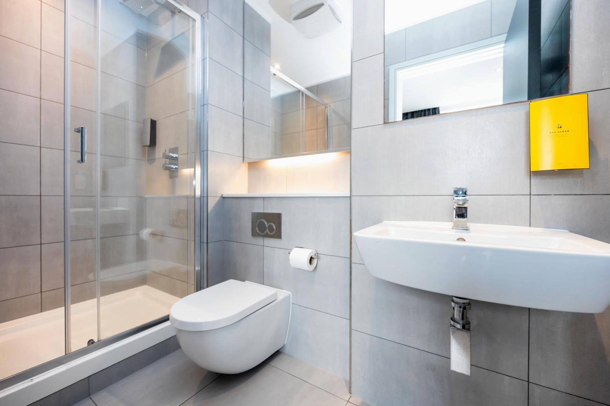 Staycity Greenwich High Road Apartahotel