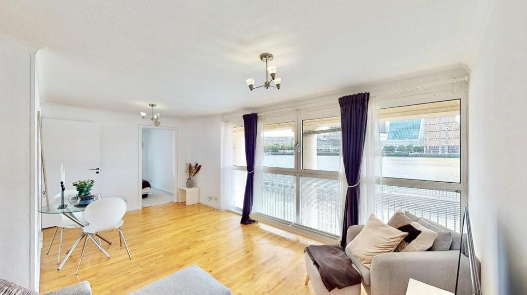 Apartment 85 Tivoli Court, Rotherhithe Street, London, Se16 5ud London