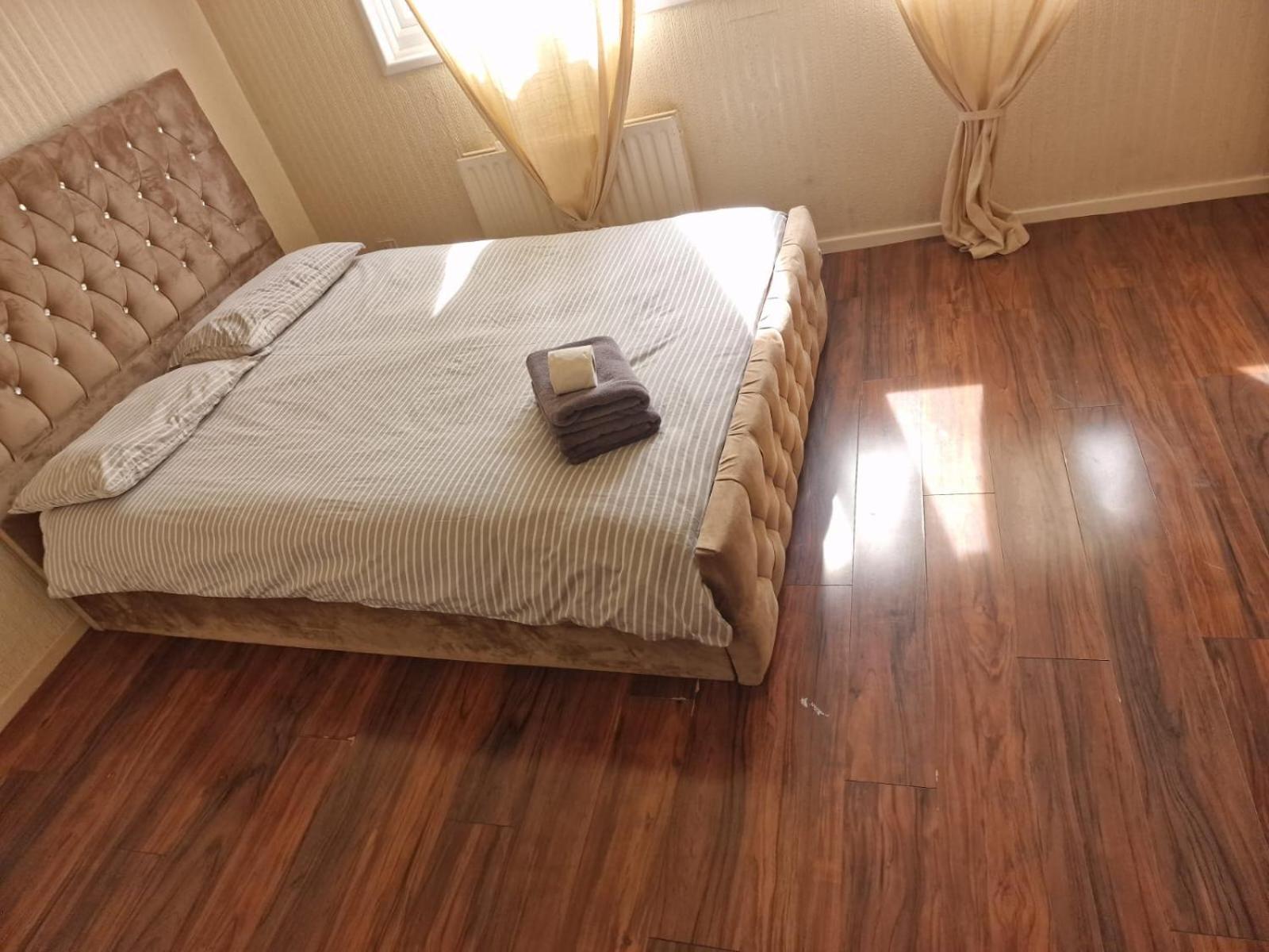 Guest house Buckingham