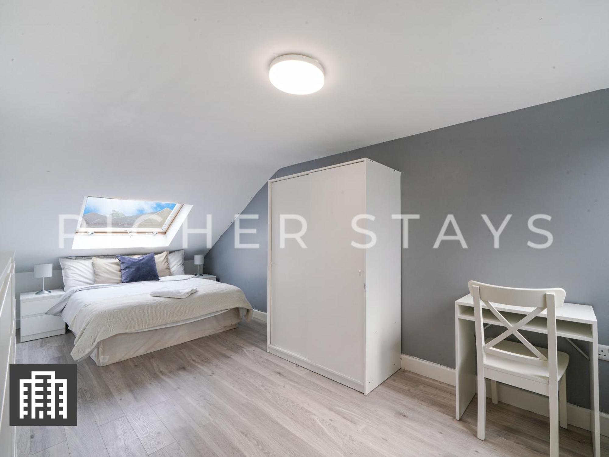 Large For Contractors & Families - Garden & Amenities Vakantiehuis