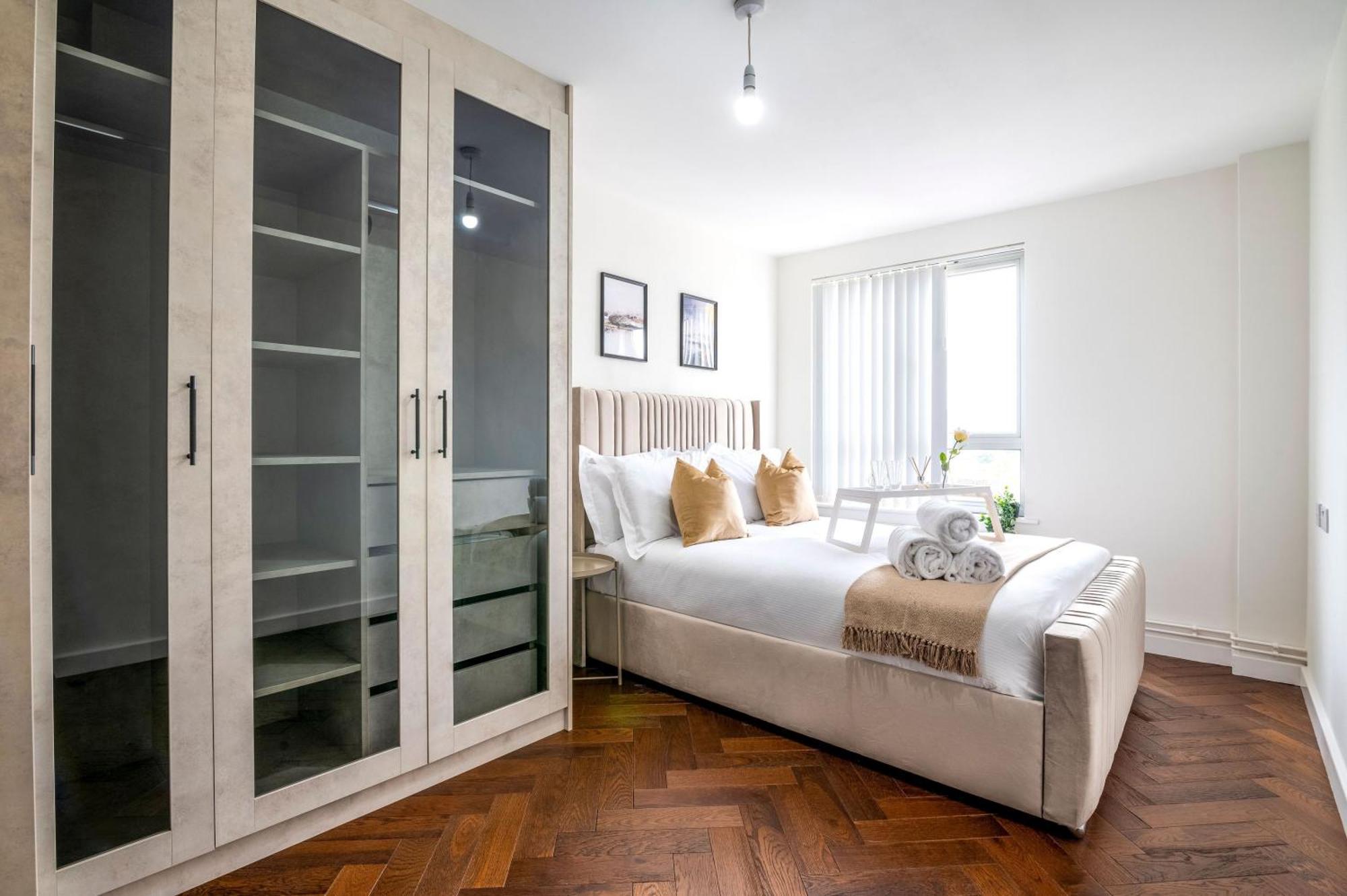 Warm 2-bed Flat By Livestay Short Lets & Serviced Apartment *