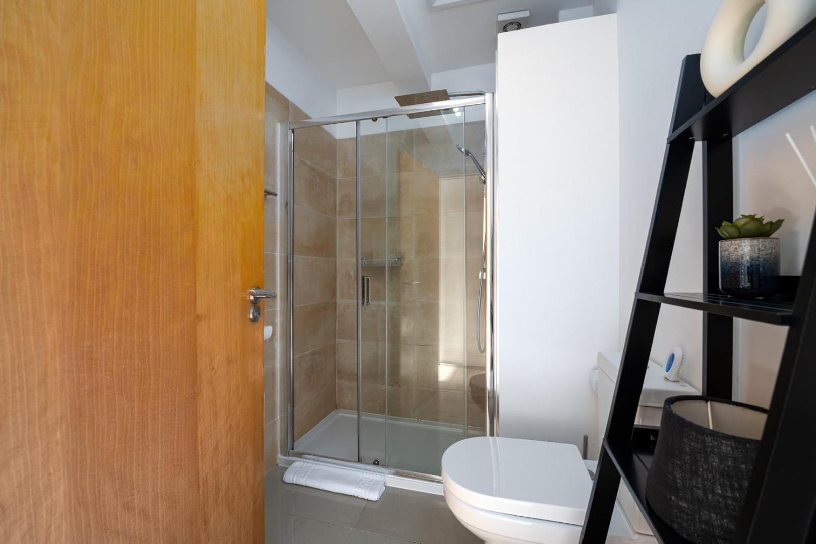 Guestready - Bow's Delight Near Stadium Apartment London