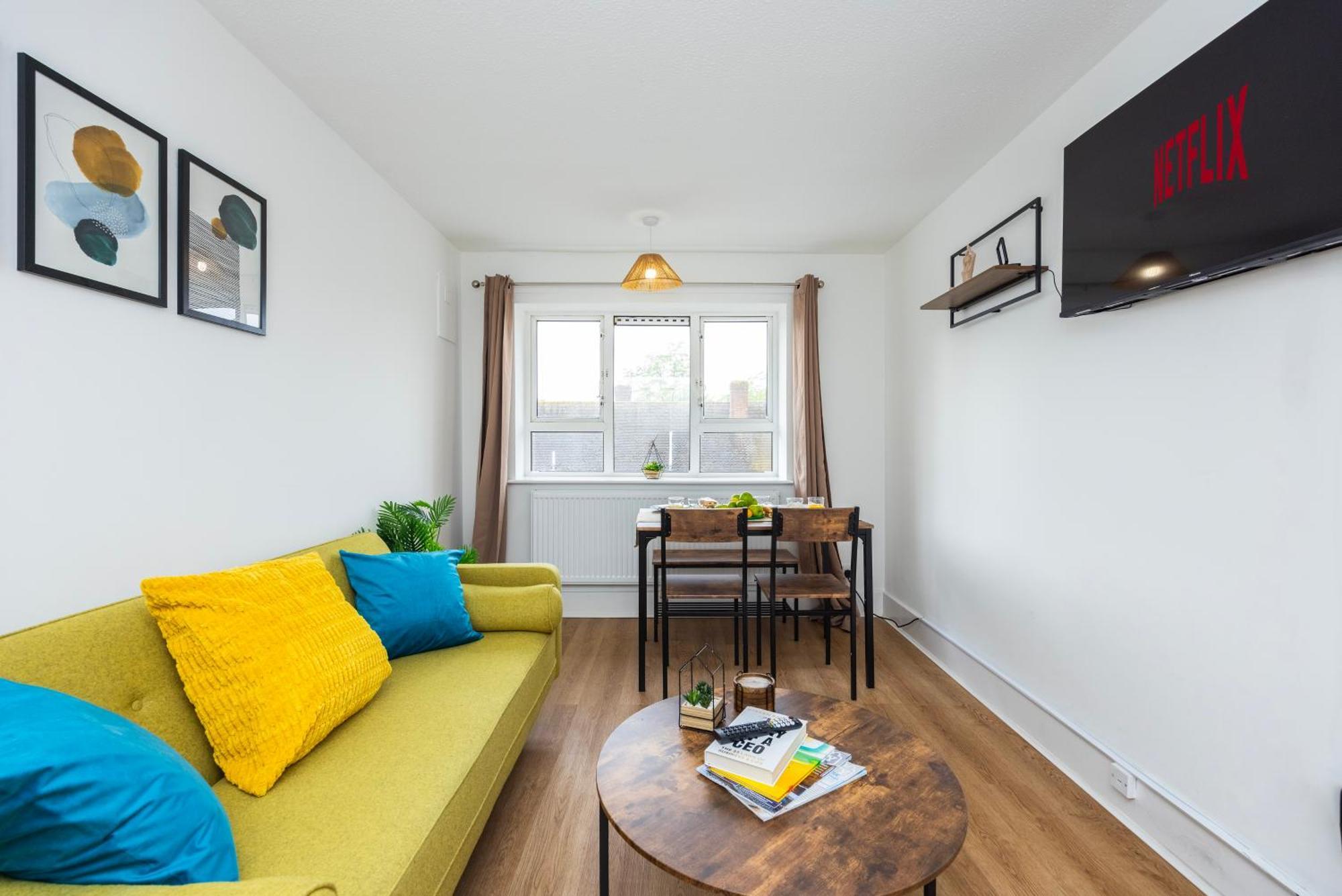 Apartment Excel O2 Stunning Large 3 Bedroom With Balcony