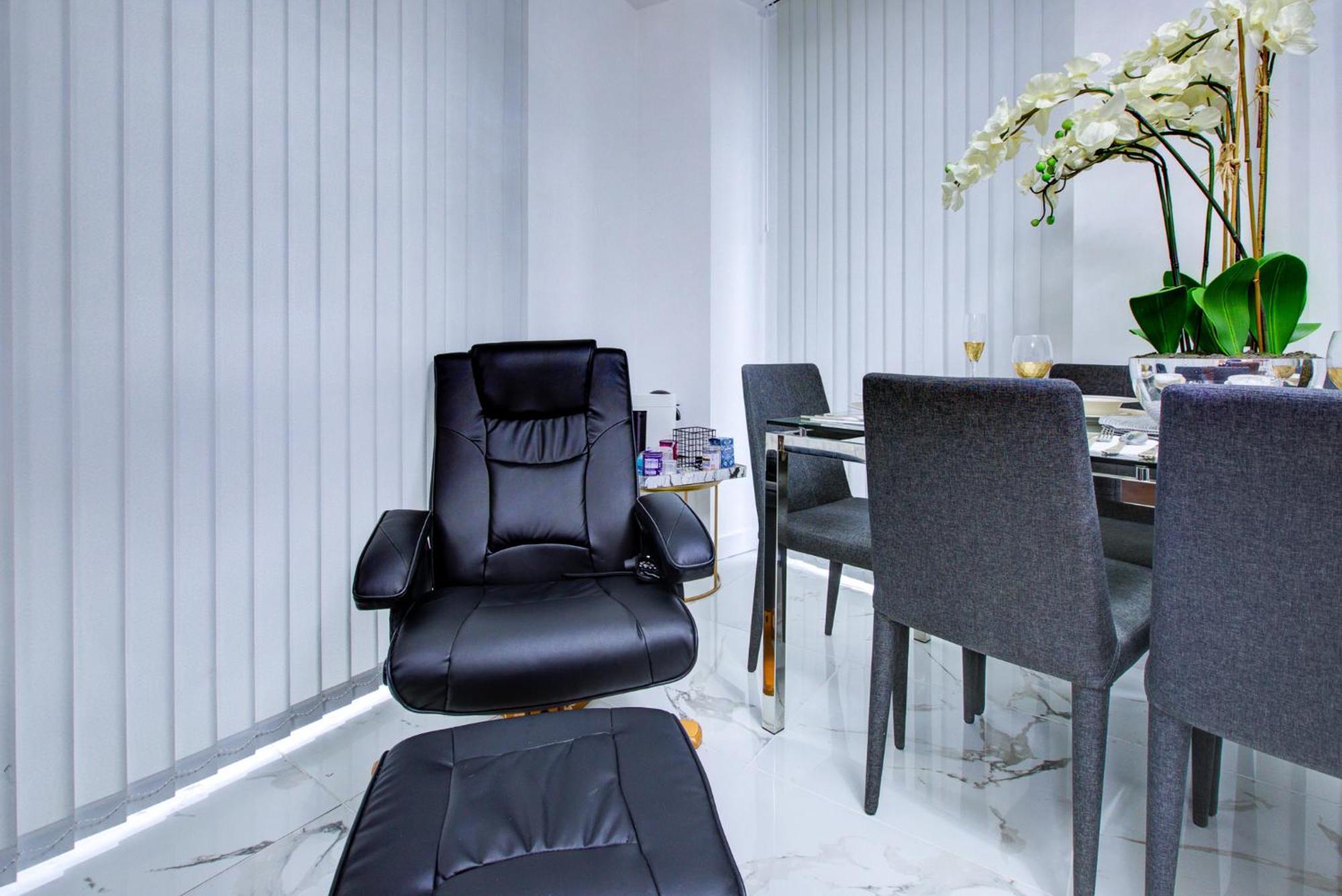 Apartment Canary Wharf 2 Bedroom Luxury London