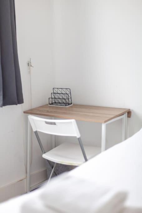 Apartamento Spacious & Chic 3-bed House Near Central Londres