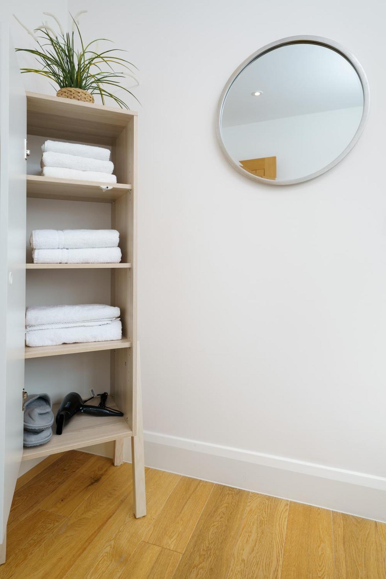 Panther House By Oval Apartment London