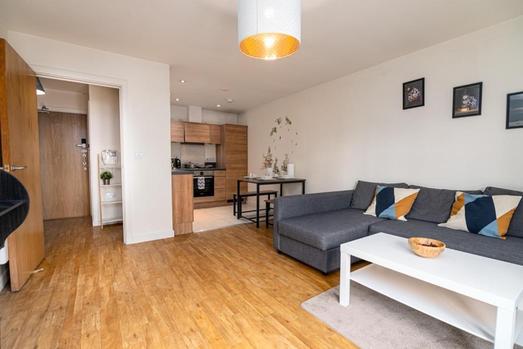 Apartment Zenith Hub London