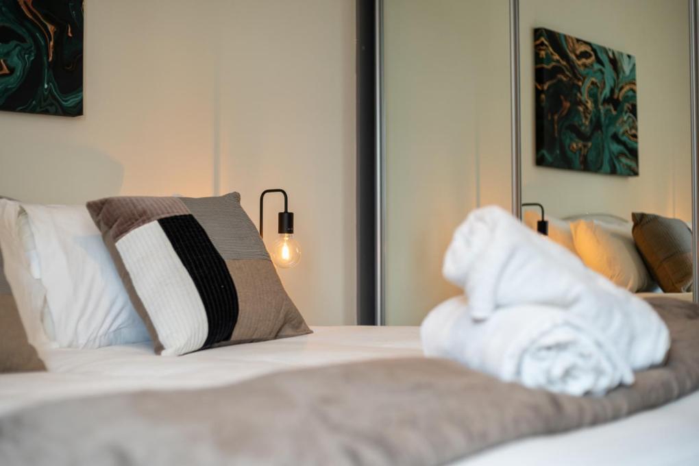Zenith Hub Apartment London