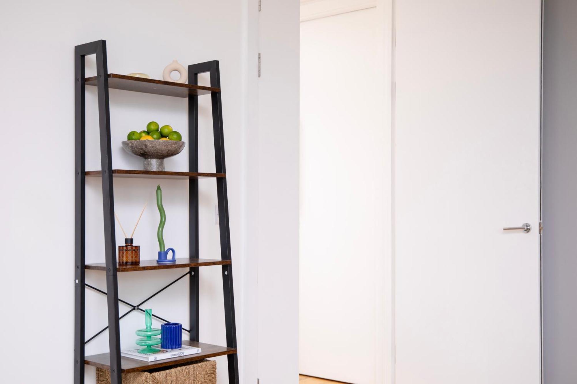 Bob W Tower Hill Residences Apartment
