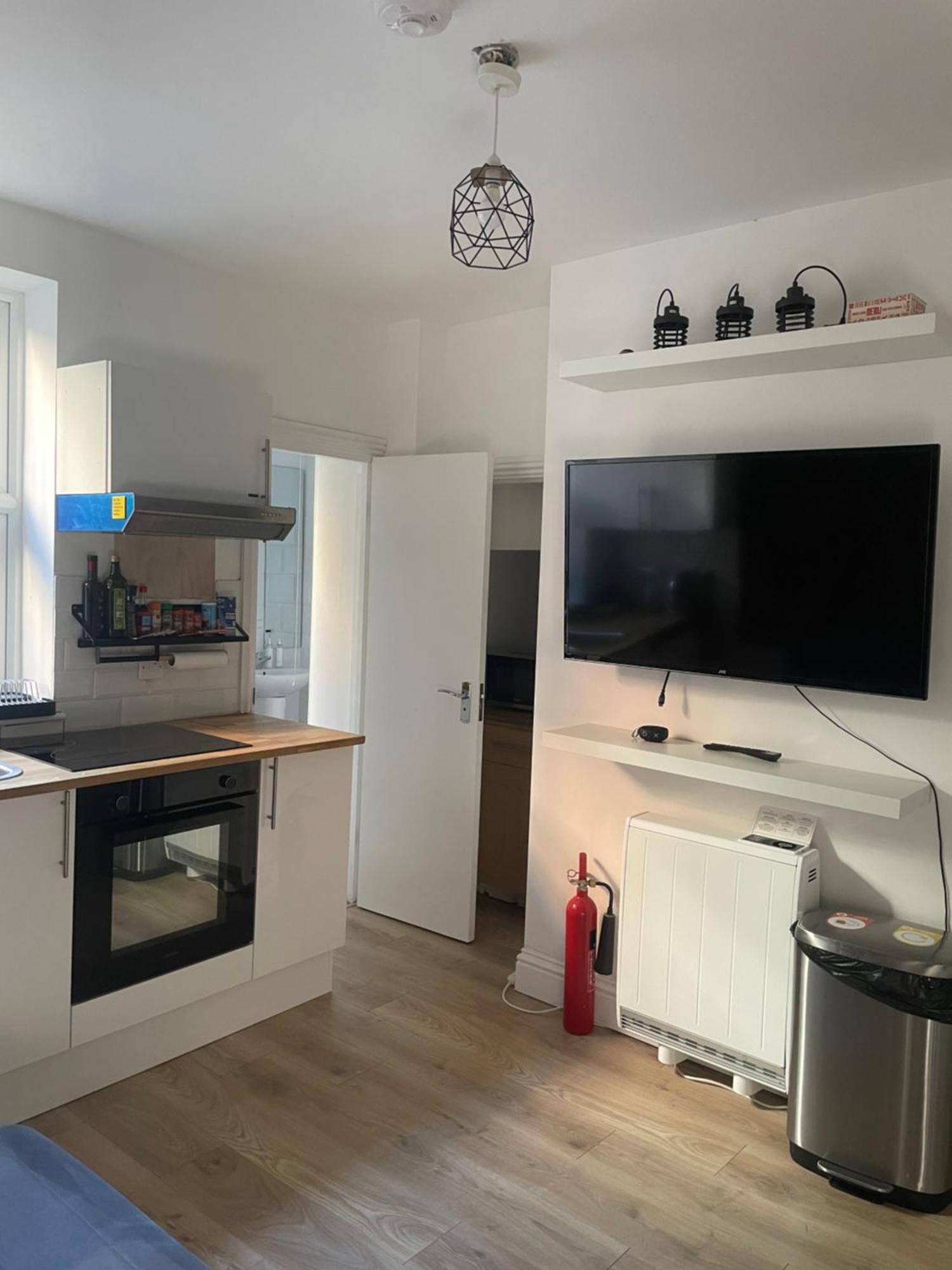 Apartment Little Victorian Conversion London