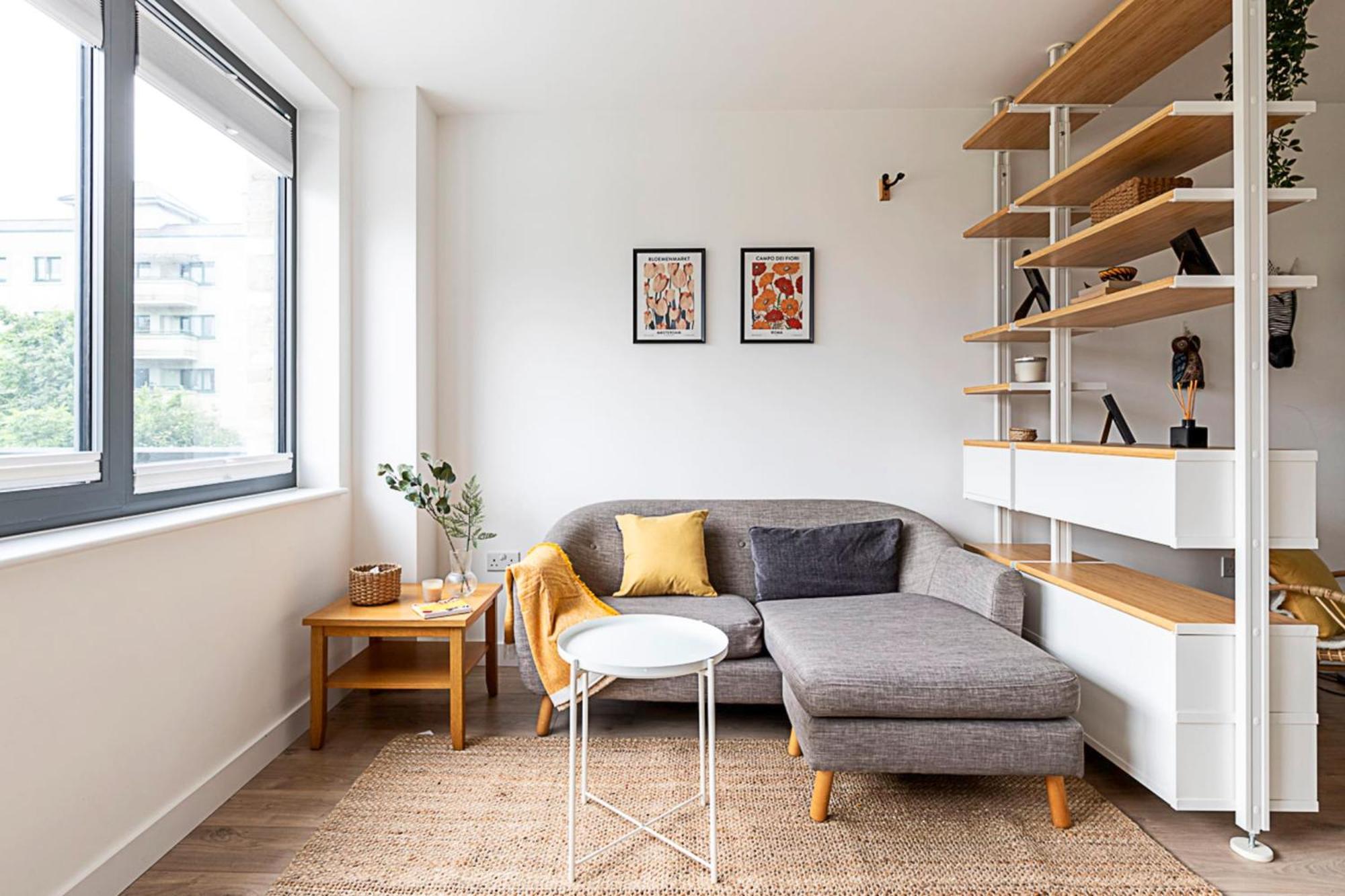 Well-connected Cosy And Bright Modern Flat London