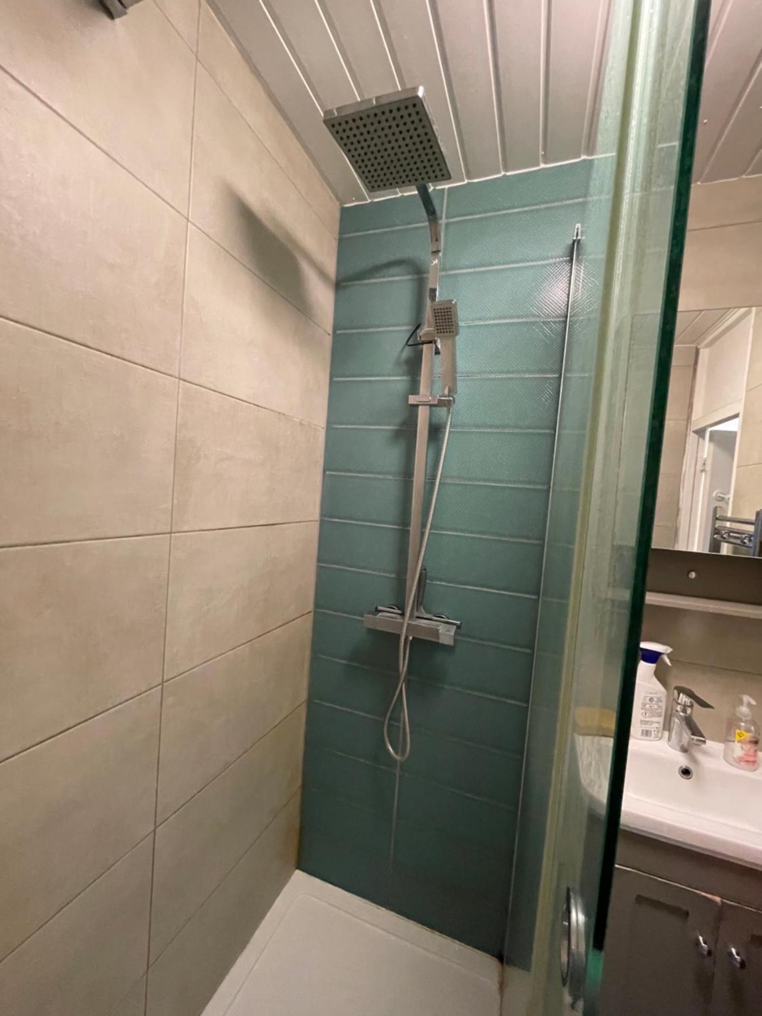 Spacious 3 Bedroom Flat In The Heart Of Shoreditch Apartment London