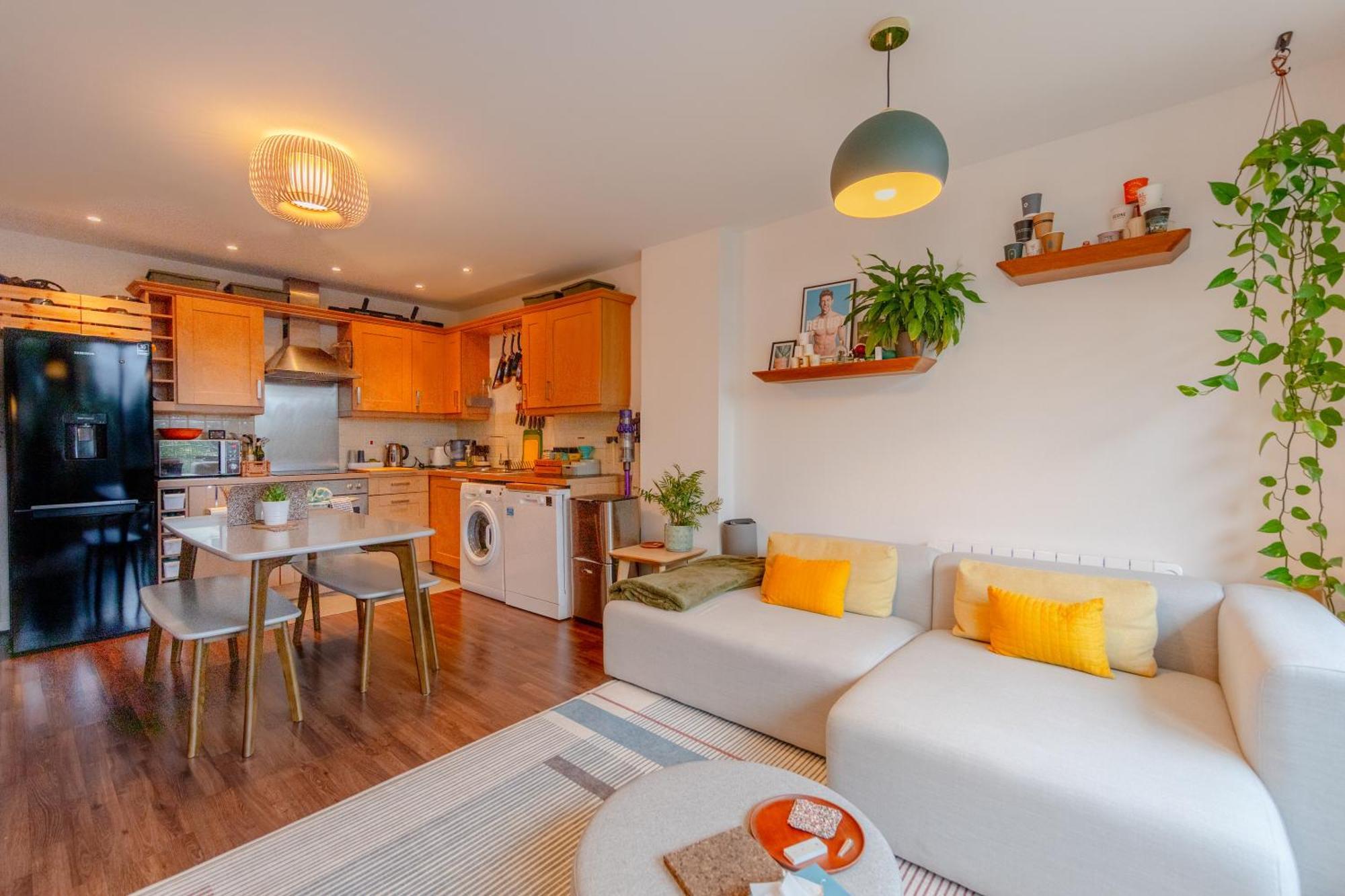 Vibrant & Modern 1bd Flat - Hackney London