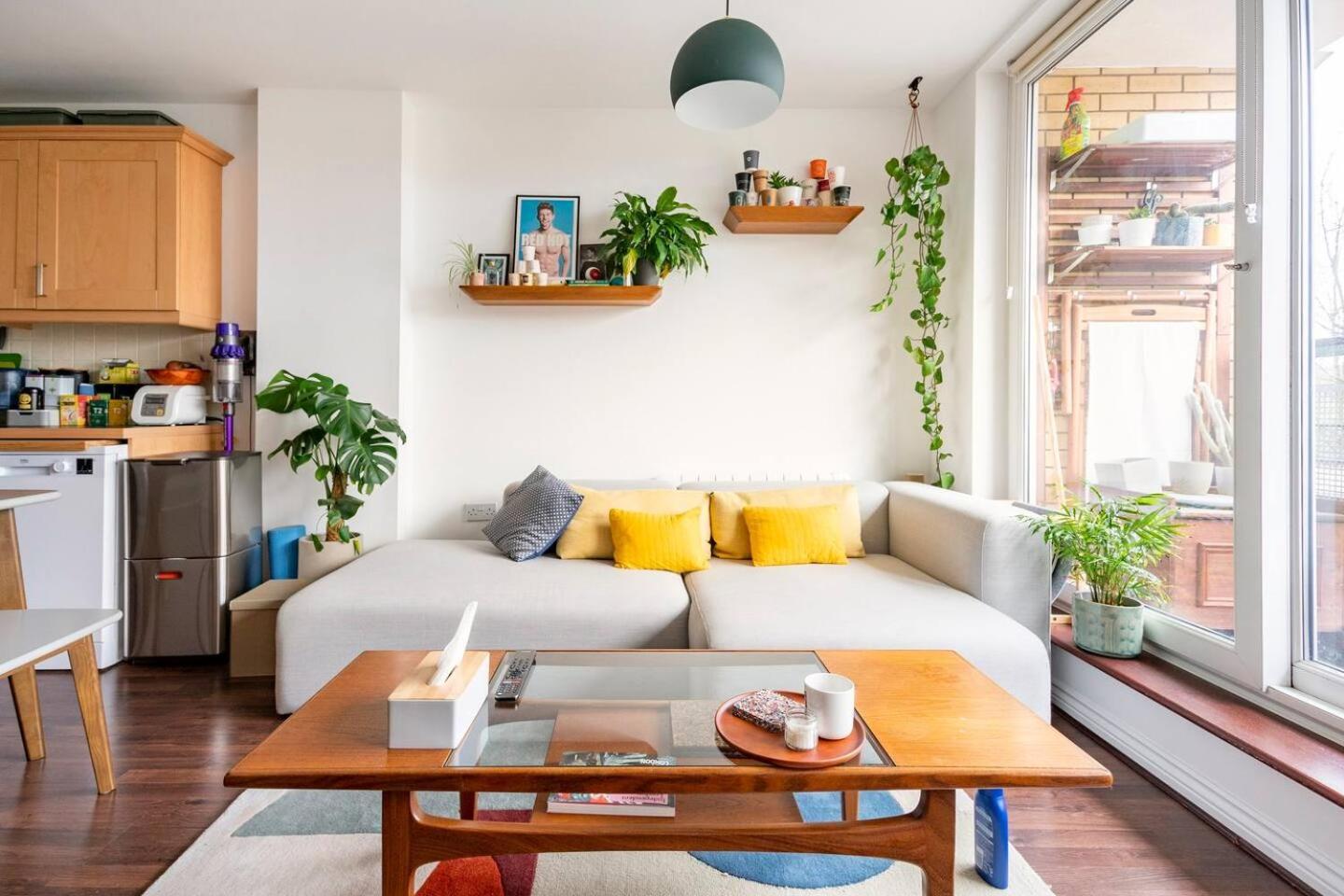 Vibrant & Modern 1bd Flat - Hackney Apartment London