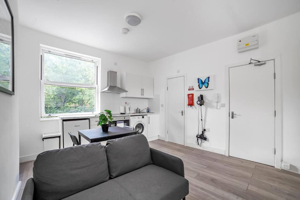 Excellent Location 1 Bed Flat By Tower Bridge Londres