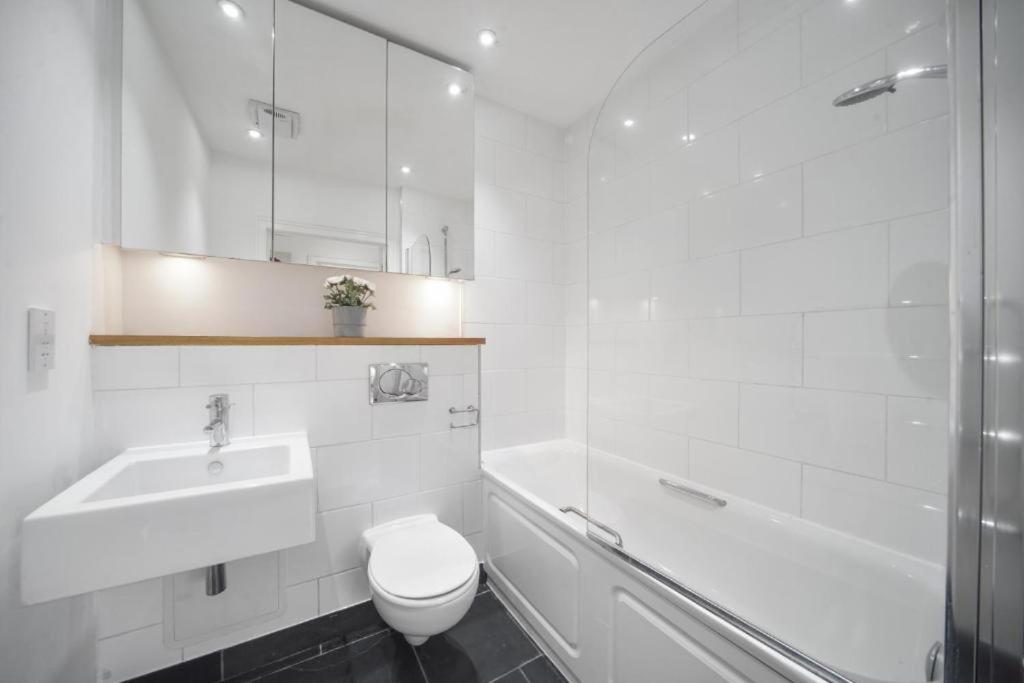Apartment Modern 2-bedroom, 2-bath In Tower Bridge & Bridge - Unbeatable Location & Transport Links
