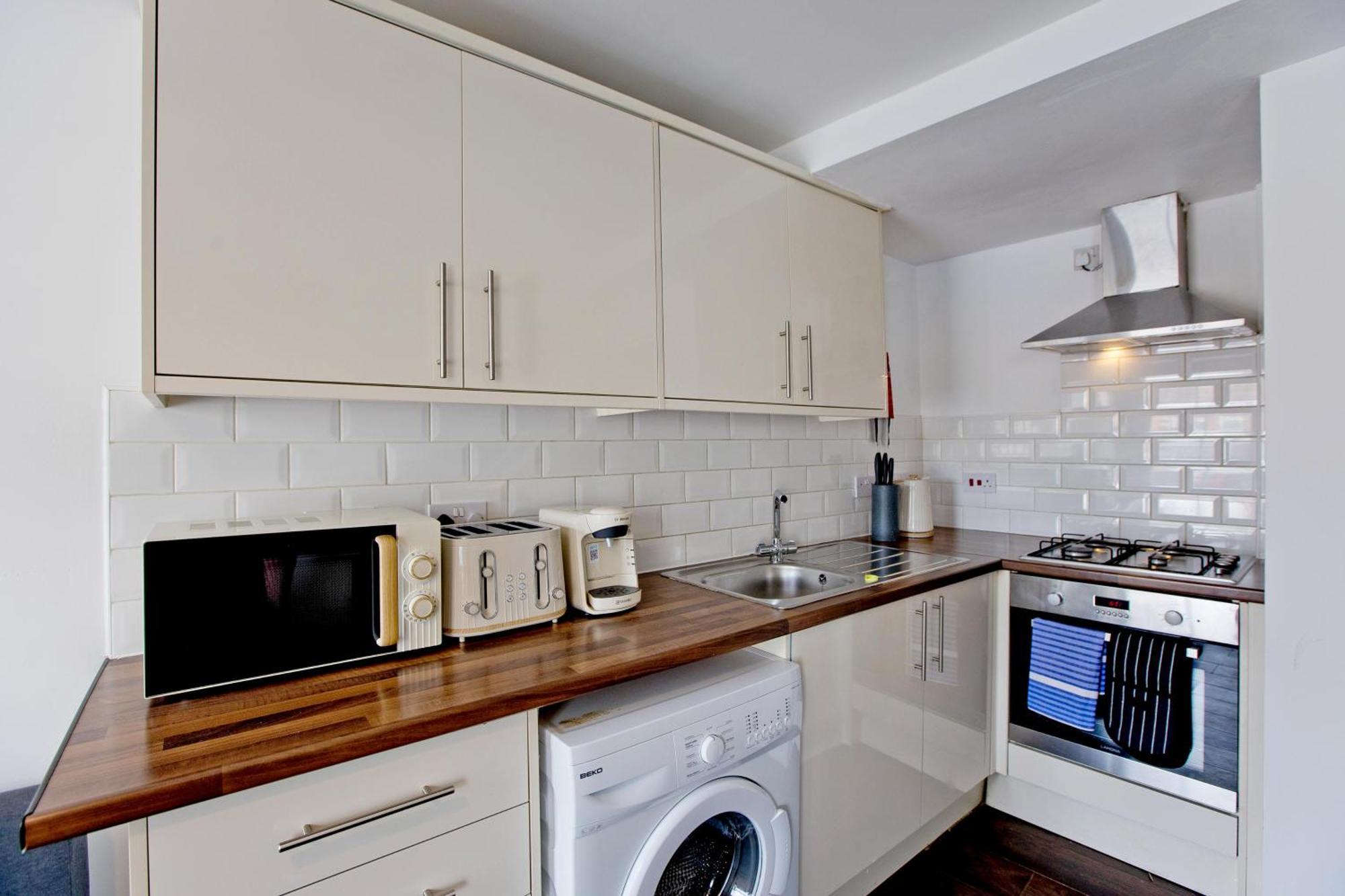 Apartment Imperial Corner House-whitechapel *