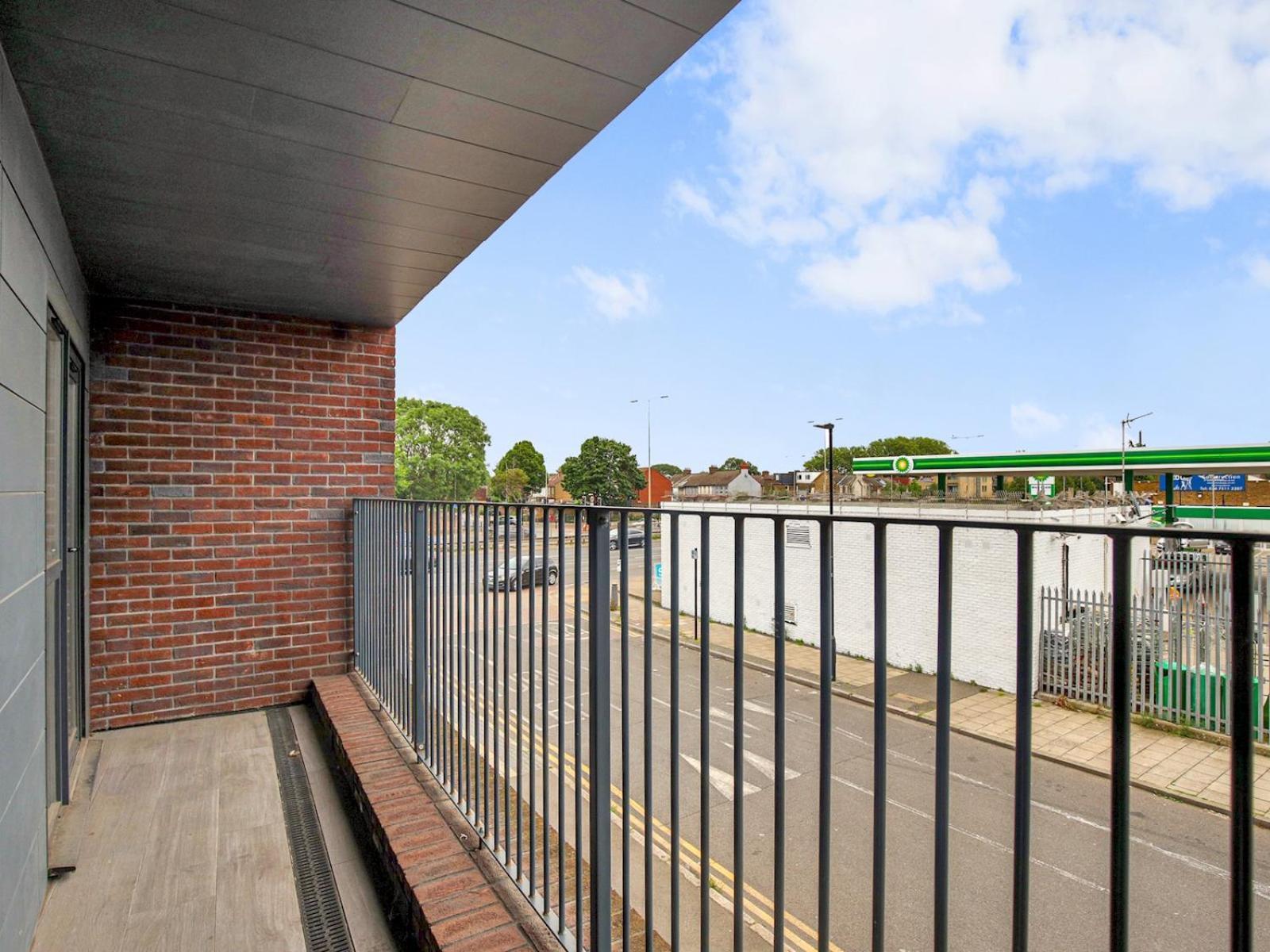 Ferienhaus Pass The Keys Canning Town Excel Centre Balcony *