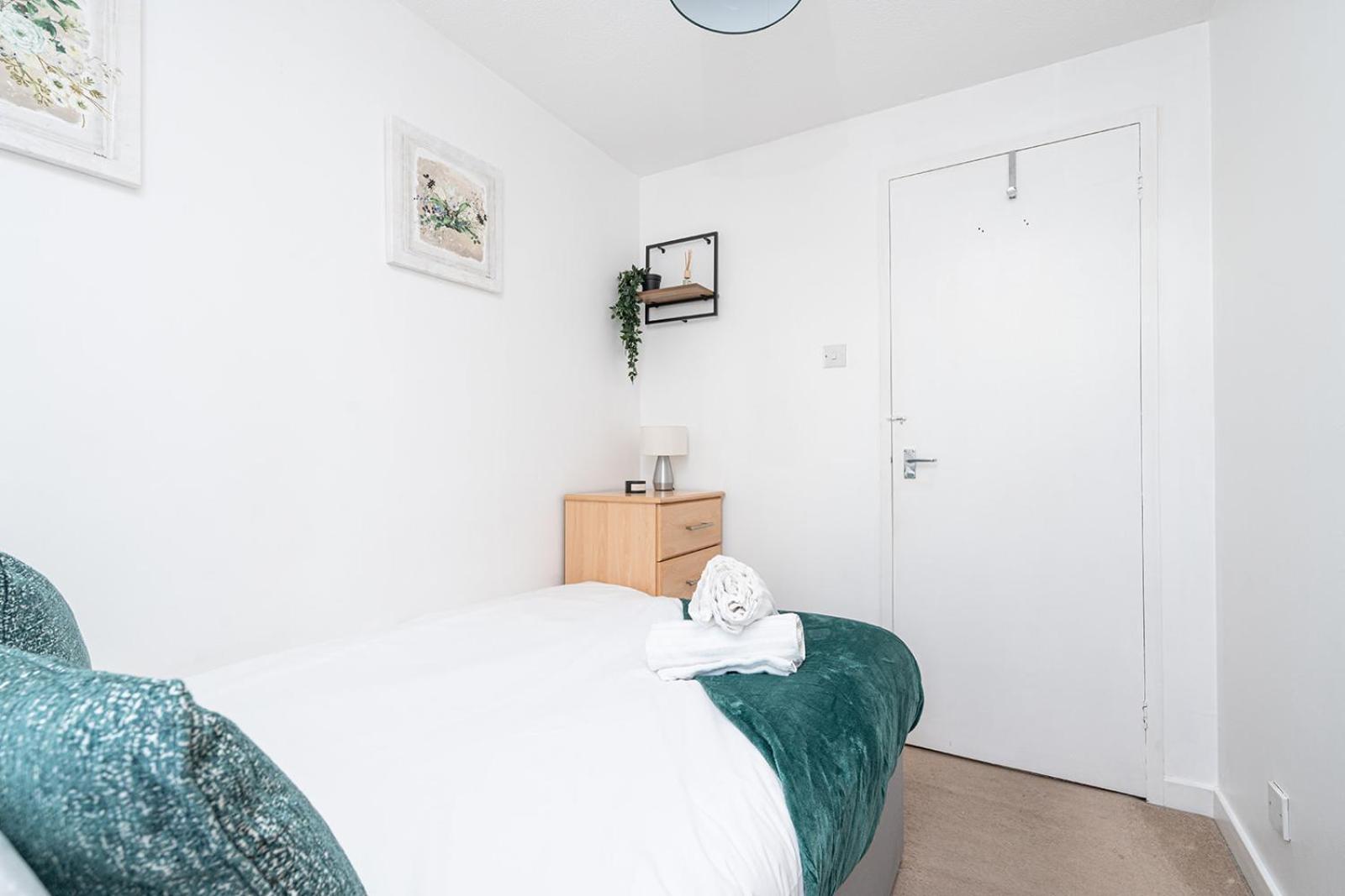 Apartment Perfect In Canada Water With Parking London