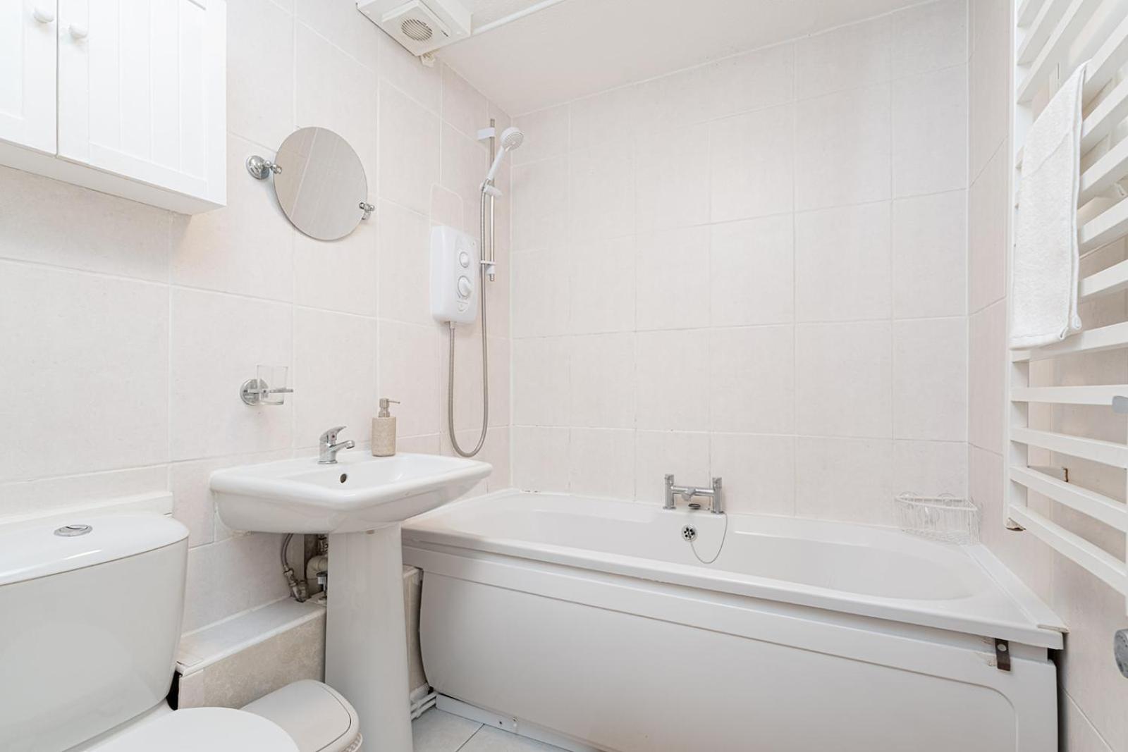 Apartment Perfect In Canada Water With Parking *