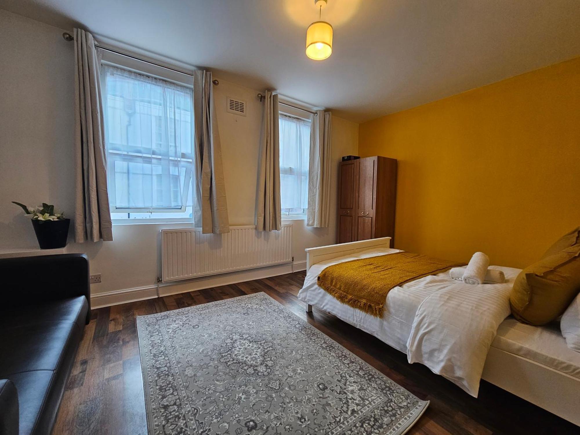 Apartment Close To London