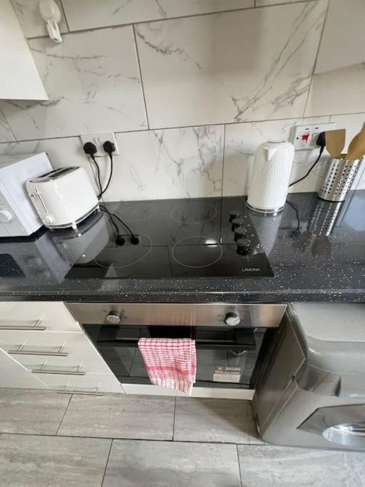 Apartment 2 Bedroom Near Station