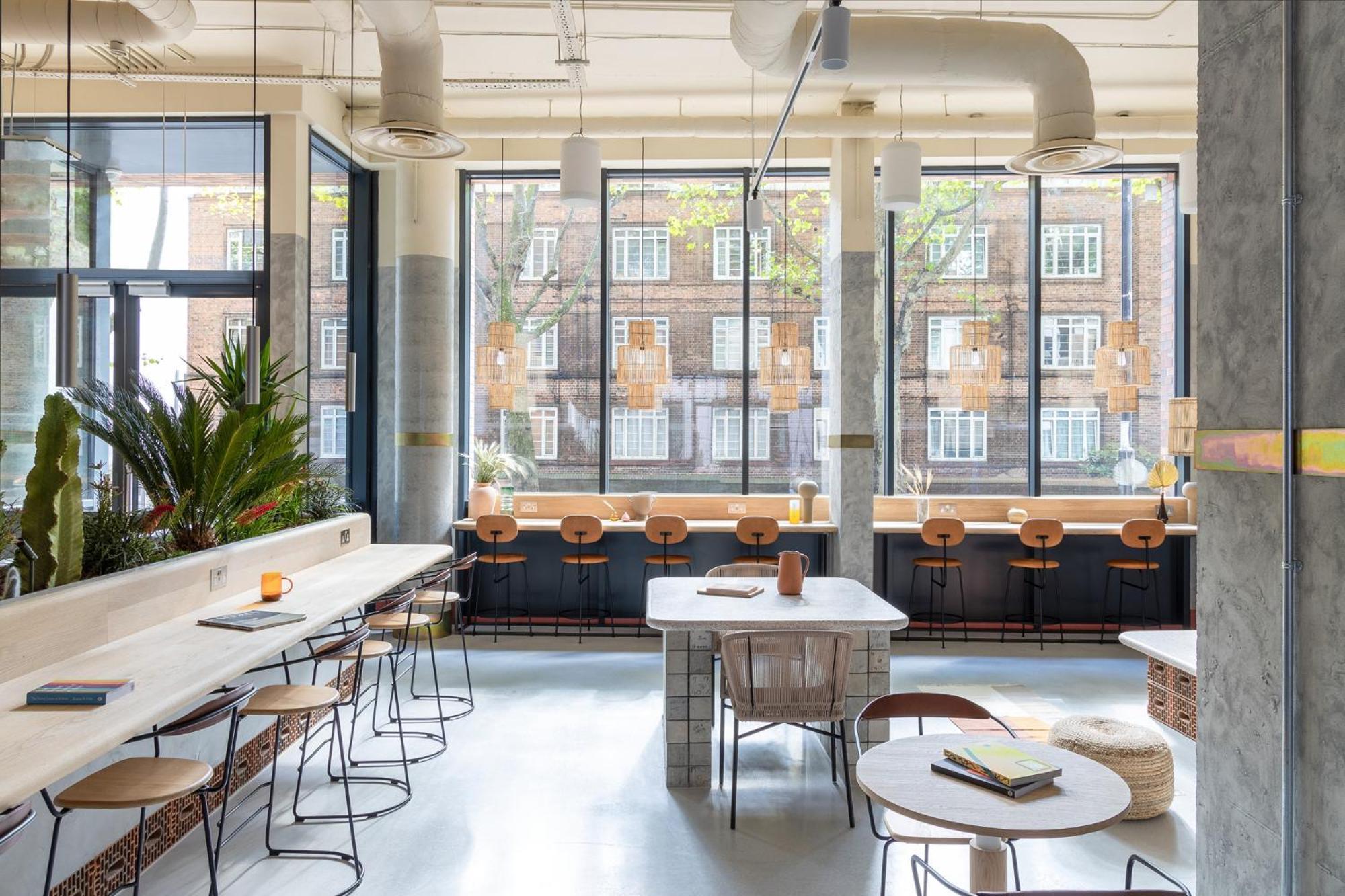 Bermonds Locke, Tower Bridge 4* London