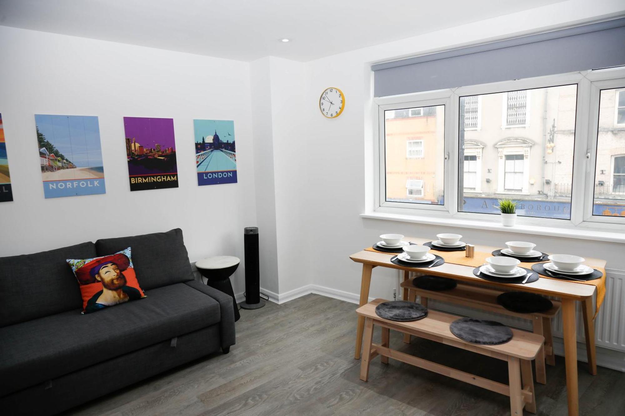 Appartement New Luxury In Next To Shops, Cafes, Bars & Metro