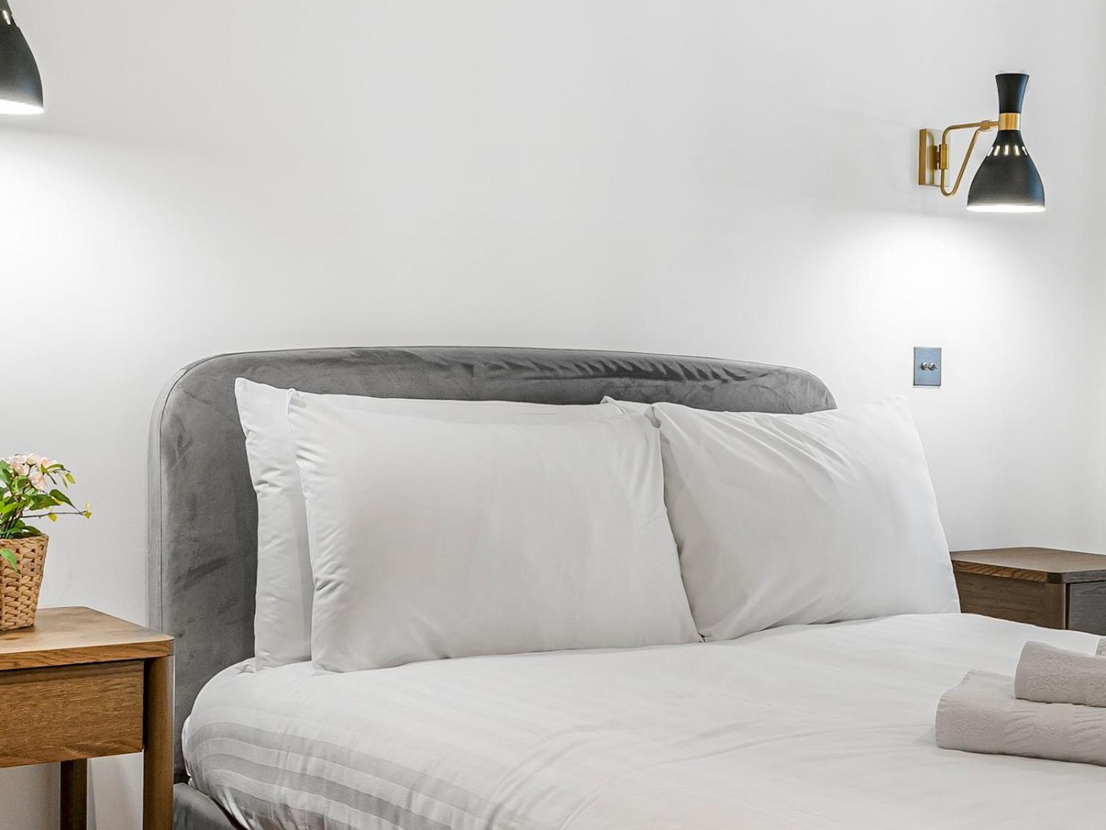 Apartment Stylish Flat In East Ideal Urban Retreat Pass The Keys London