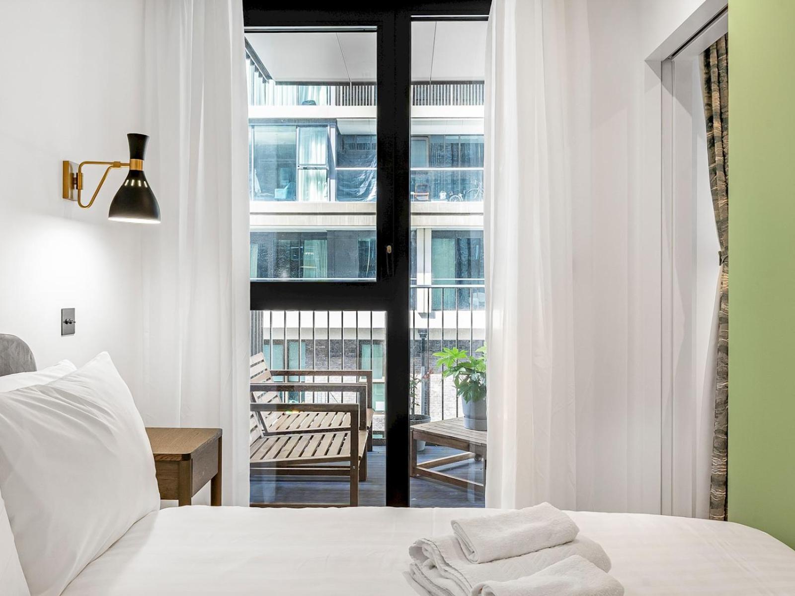 Stylish Flat In East Ideal Urban Retreat Pass The Keys