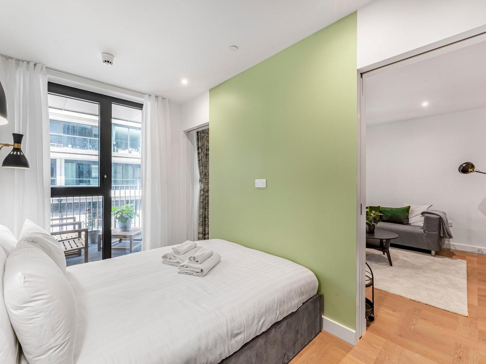 Stylish Flat In East Ideal Urban Retreat Pass The Keys Apartment