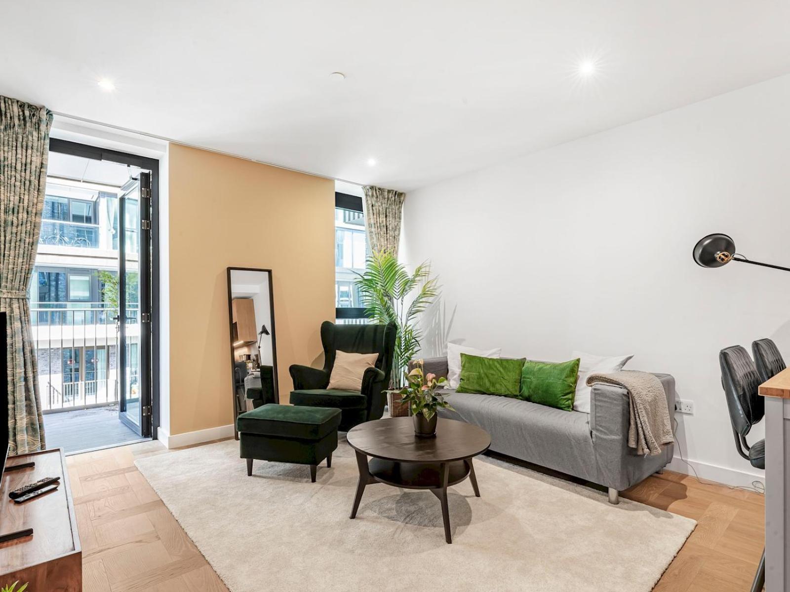 Apartment Stylish Flat In East Ideal Urban Retreat Pass The Keys