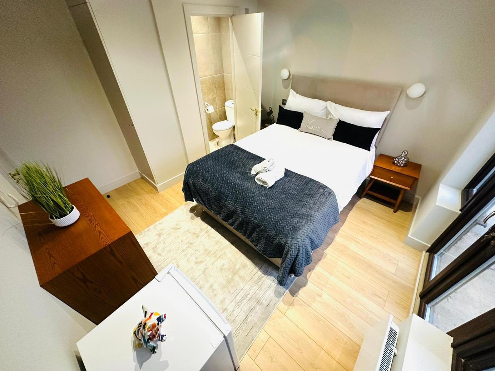 Ensuite Ii Great Location Close To Eye Guest house London