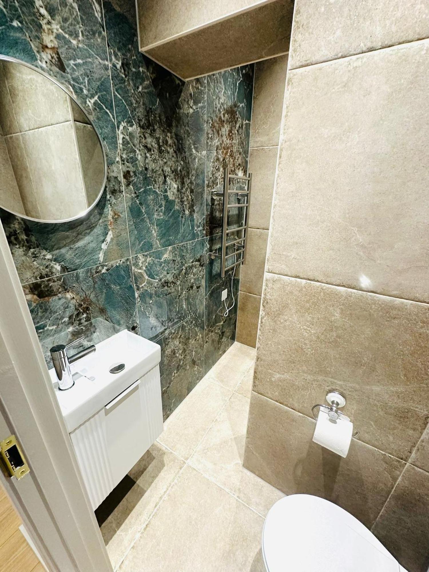 Guest house Ensuite Ii Great Location Close To Eye