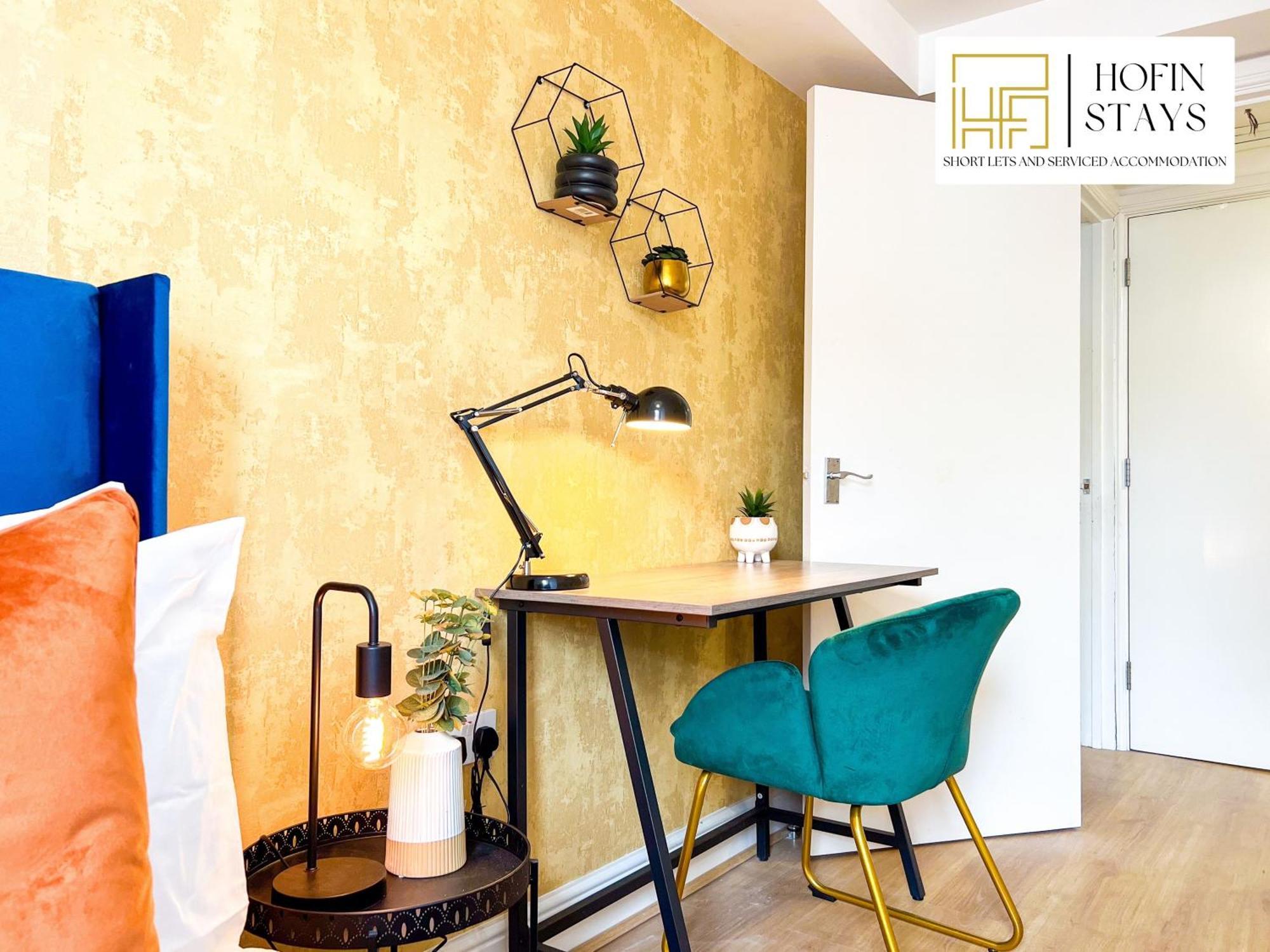 Apartment Last-minute Specials L Premium On 2 Double Bed For 6 Guests L Deals L Hofin Short Lets & Serviced *