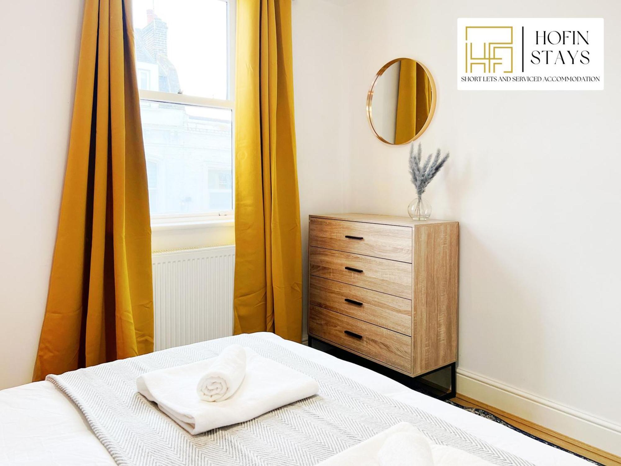 Last-minute Specials L Premium On 2 Double Bed For 6 Guests L Deals L Hofin Short Lets & Serviced Apartment