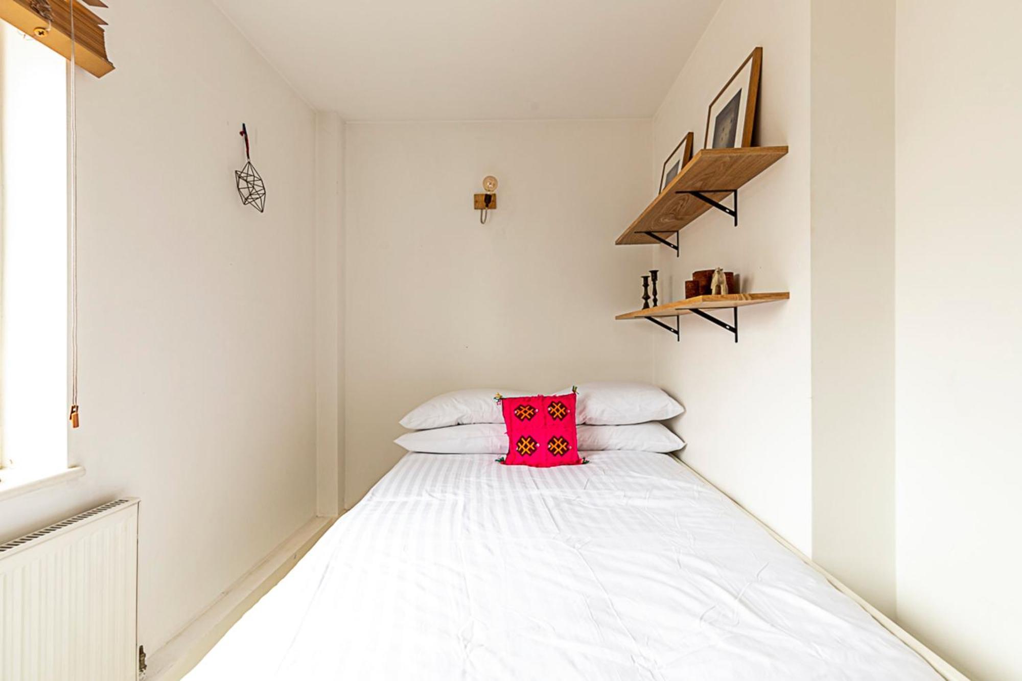 Tranquil 2 Bedroom In East Appartement