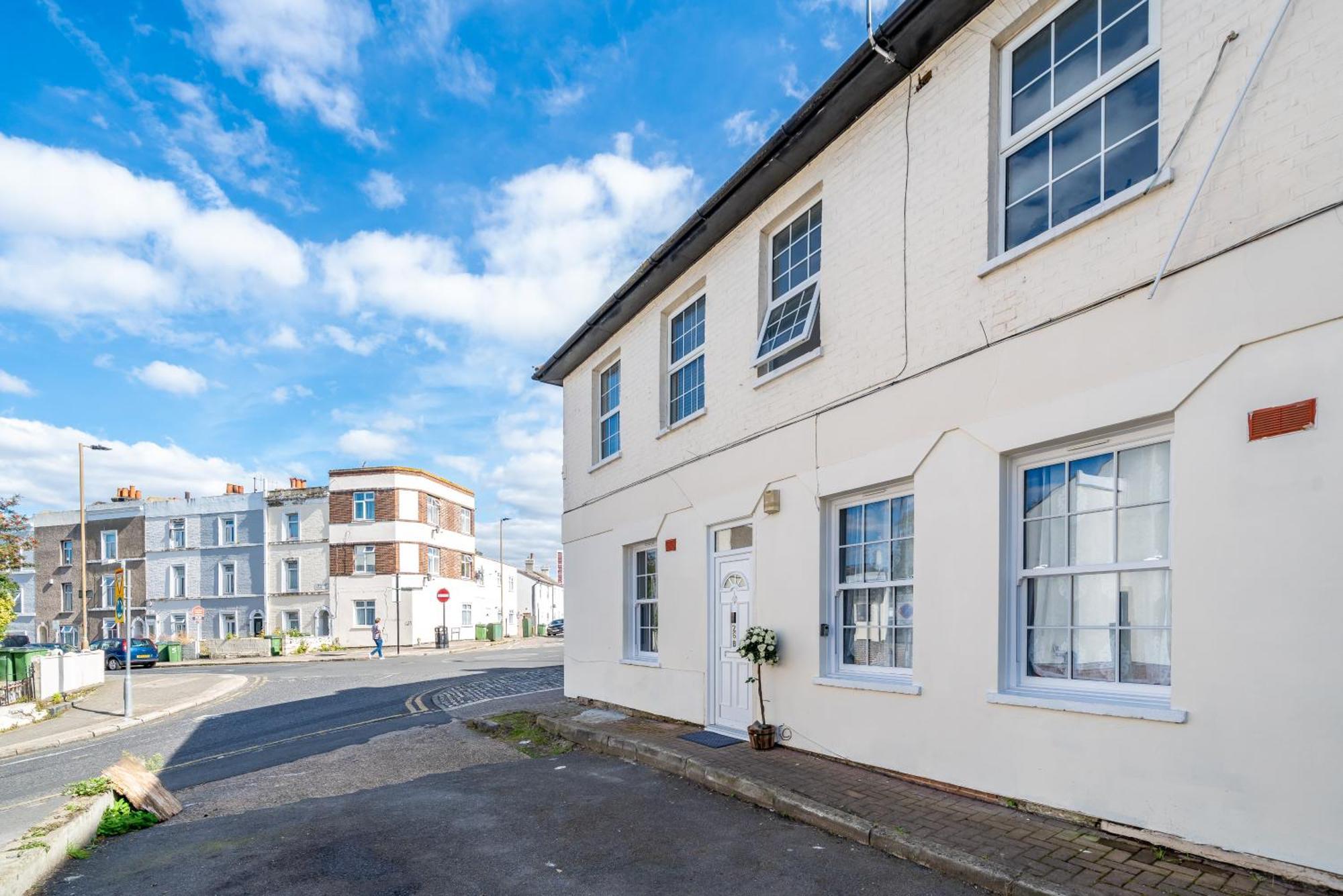 Exquisite 2 Bed Near Excel & 02 Arena With Parking Appartement Londen